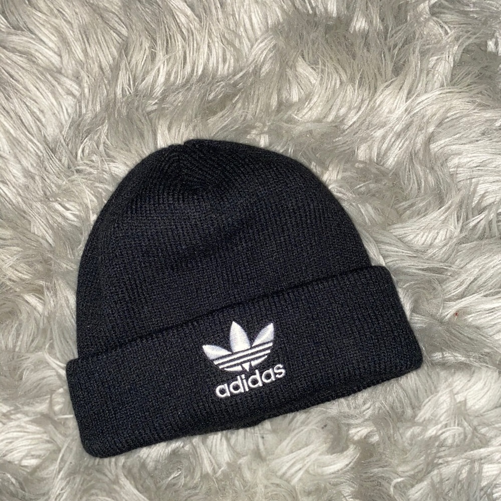 Adidas beanie NWOT